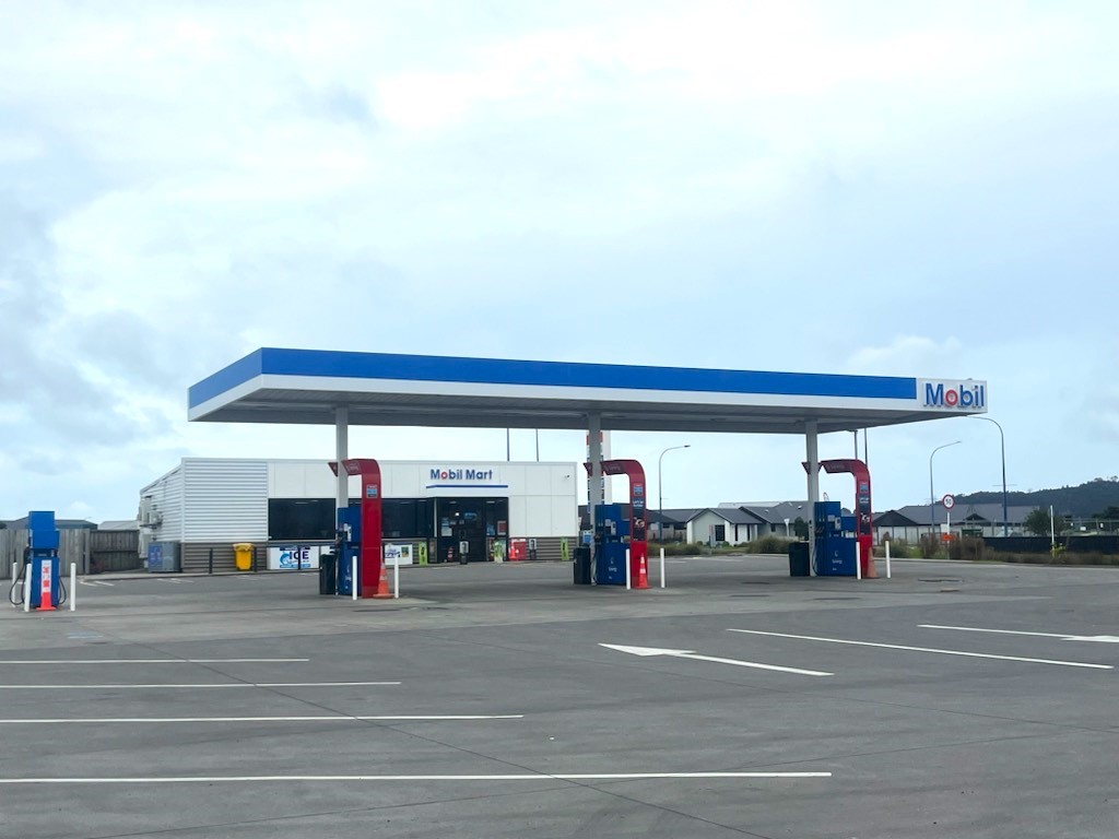 Mobil Whitianga